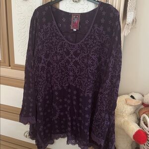 Johnny Was Purple Embroidered Crew Neck asymmetrical top